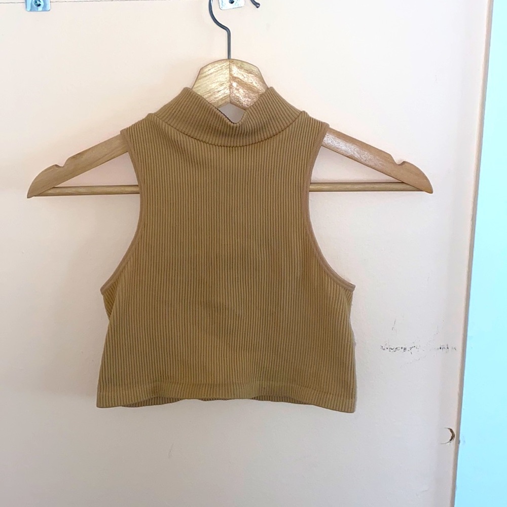 Suzette Cropped ribbed tan tank